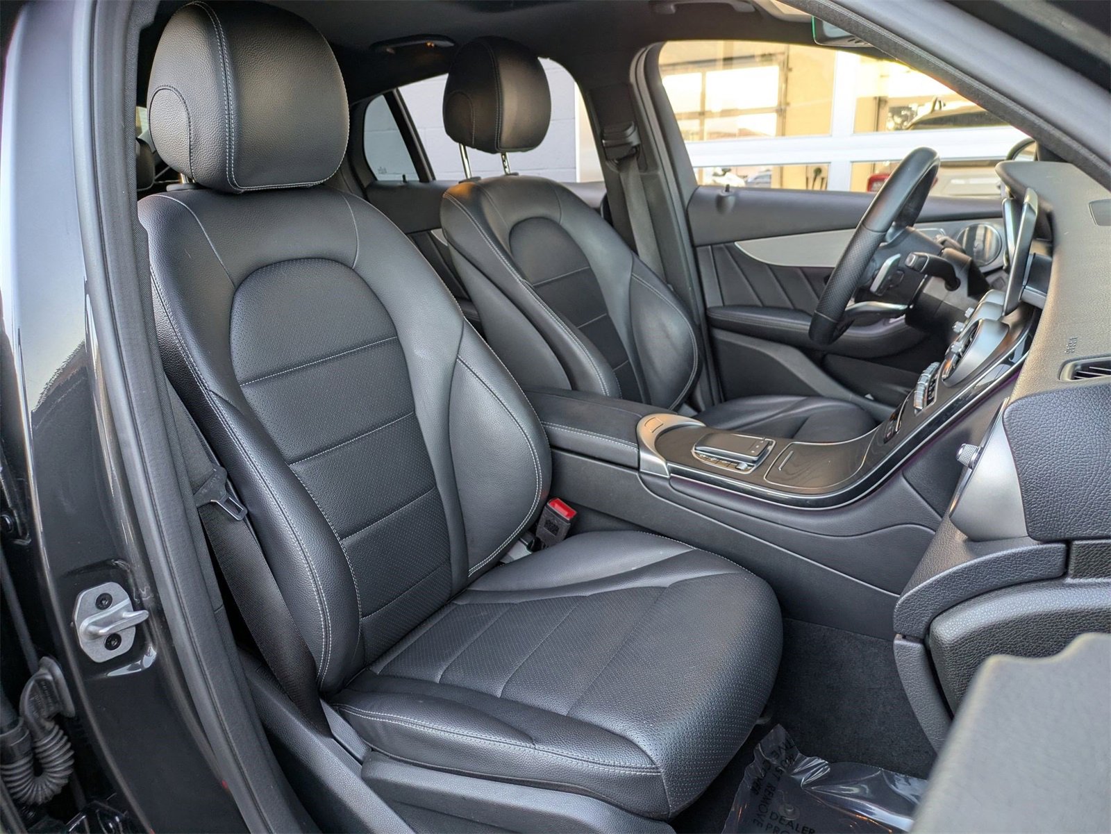 Used 2021 Mercedes-Benz GLC 300 4MATIC Coupe image 28