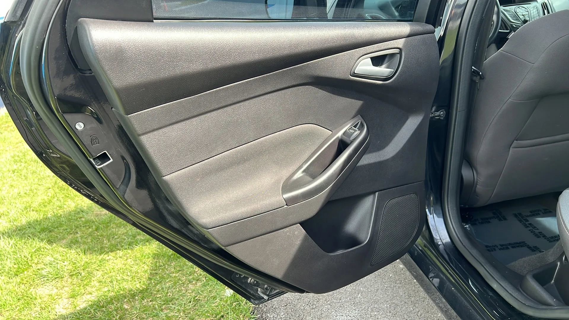 Used 2014 Ford Focus ST image 14