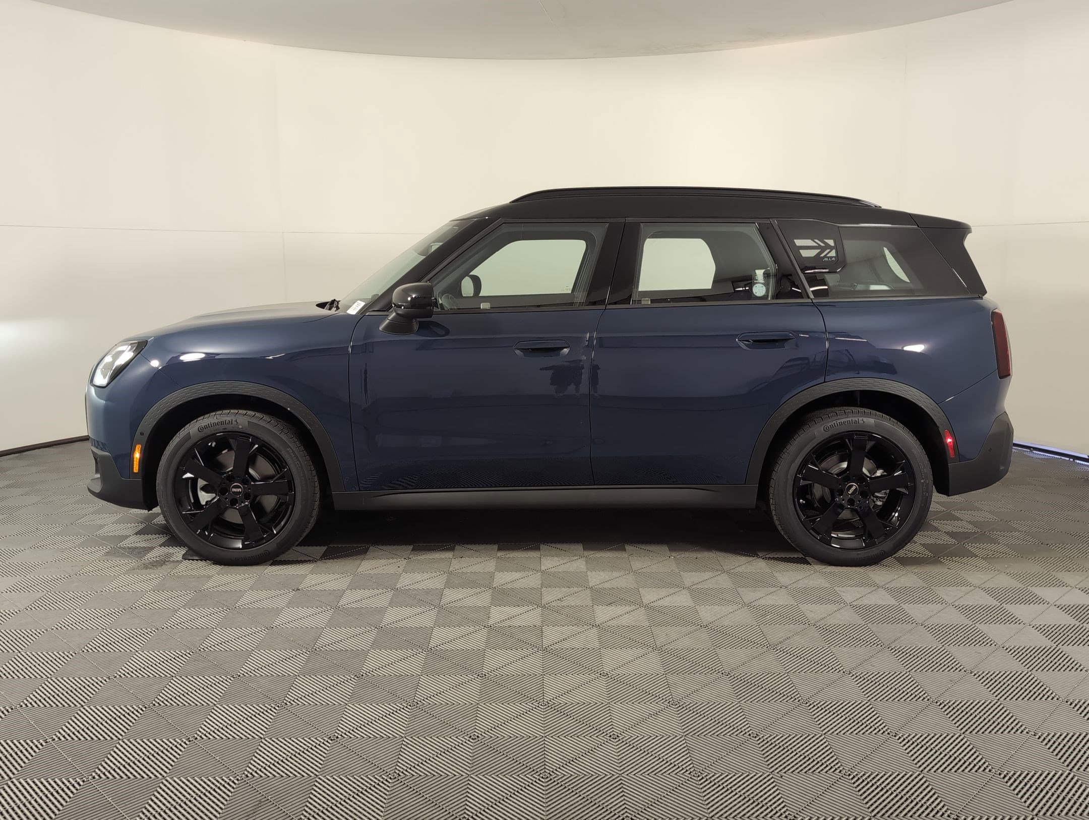 New 2026 MINI Cooper Countryman S video 2