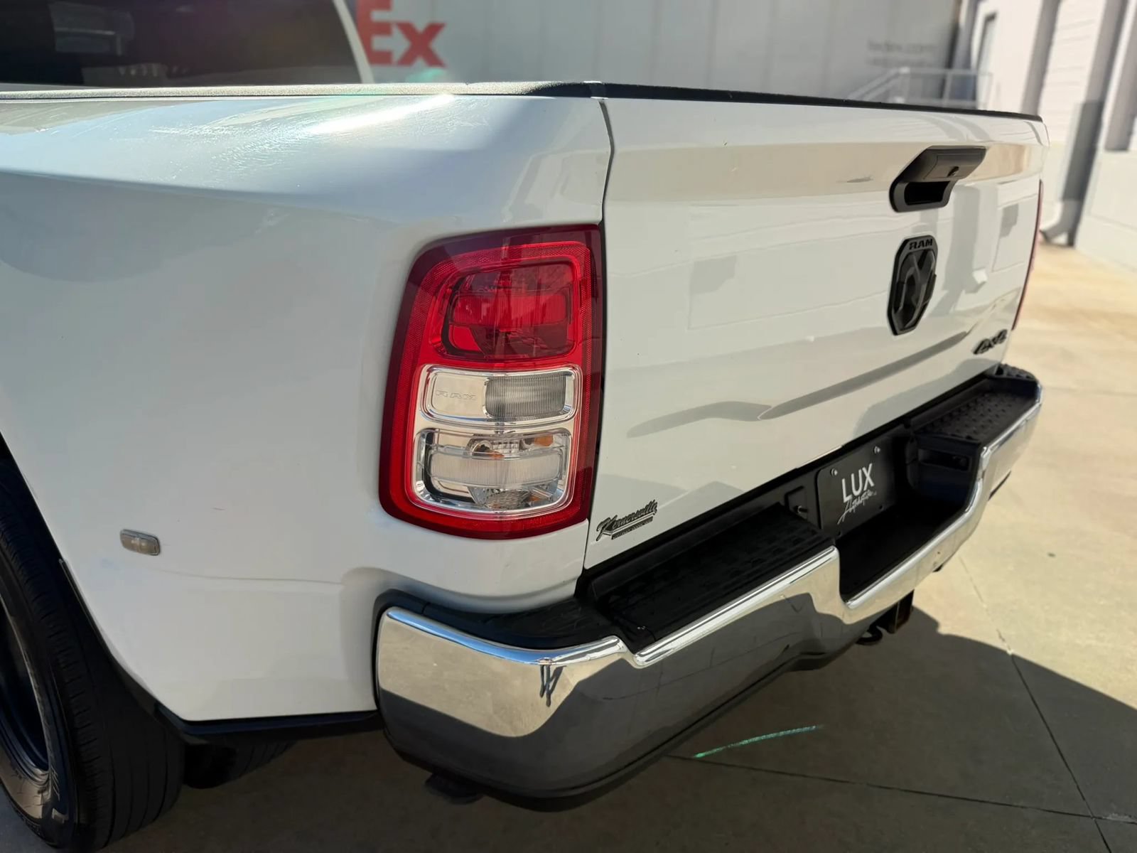 Used 2022 RAM 3500 Tradesman w/ Chrome Appearance Group AWD/4WD image 13