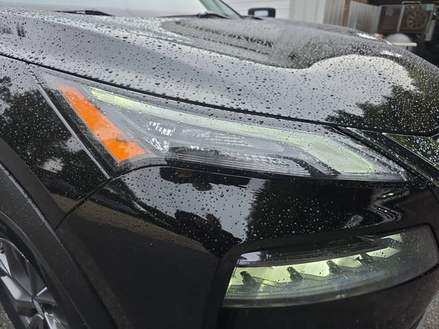 Used 2023 Nissan Rogue S image 13