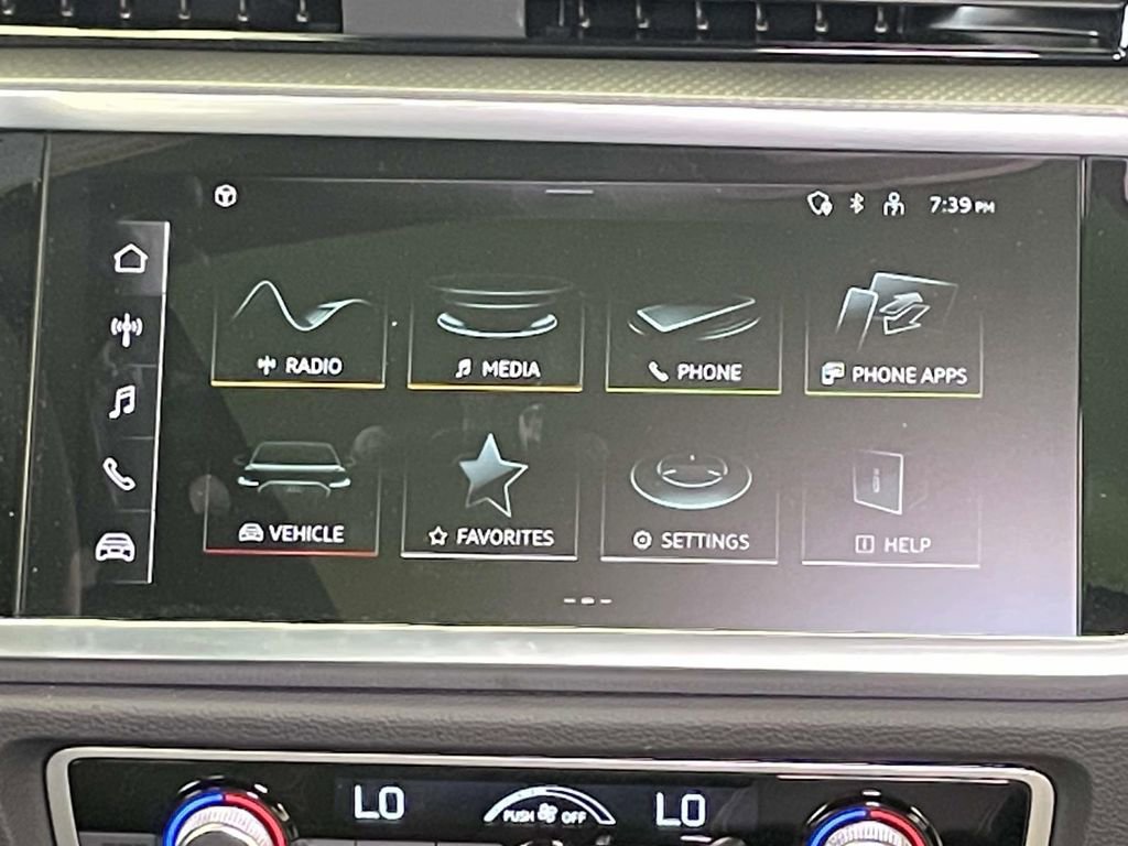 New 2025 Audi Q3 2.0T Premium image 26