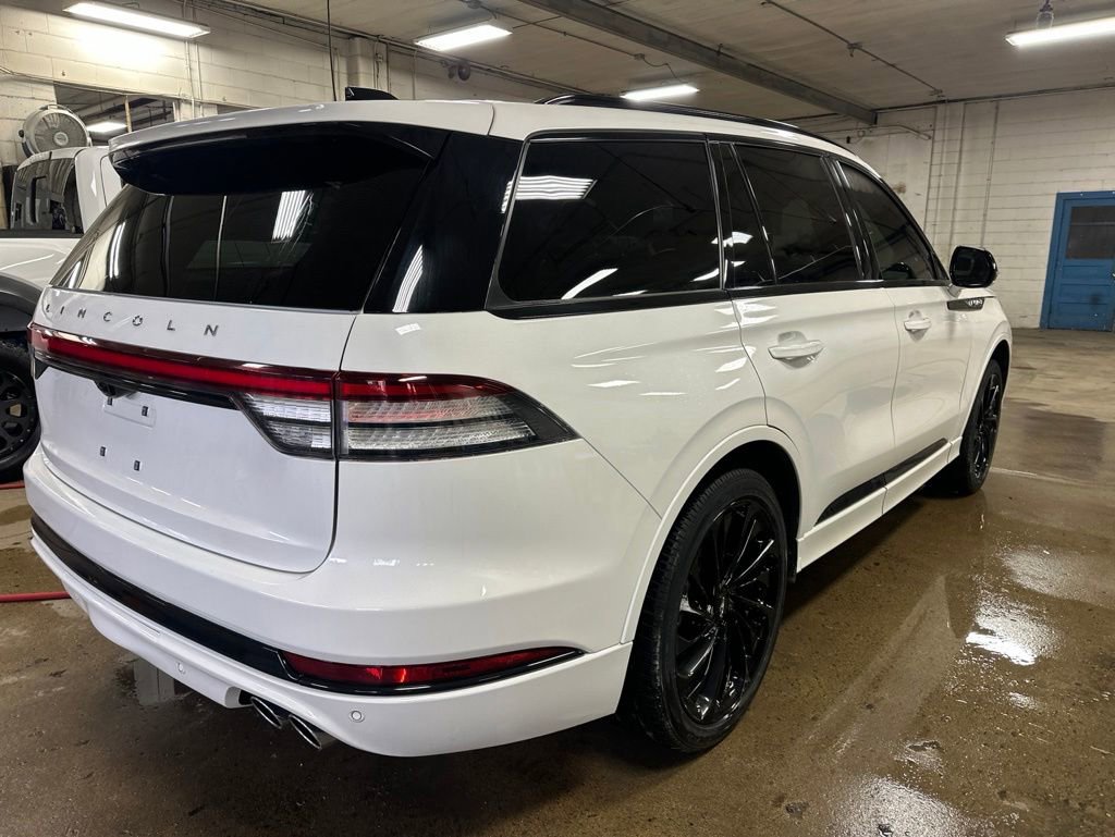 Used 2025 Lincoln Aviator Reserve w/ Equipment Group 201A AWD/4WD image 10