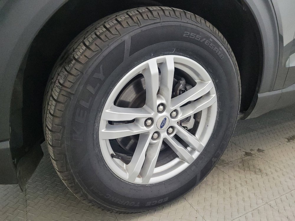 Used 2022 Ford Explorer XLT image 31