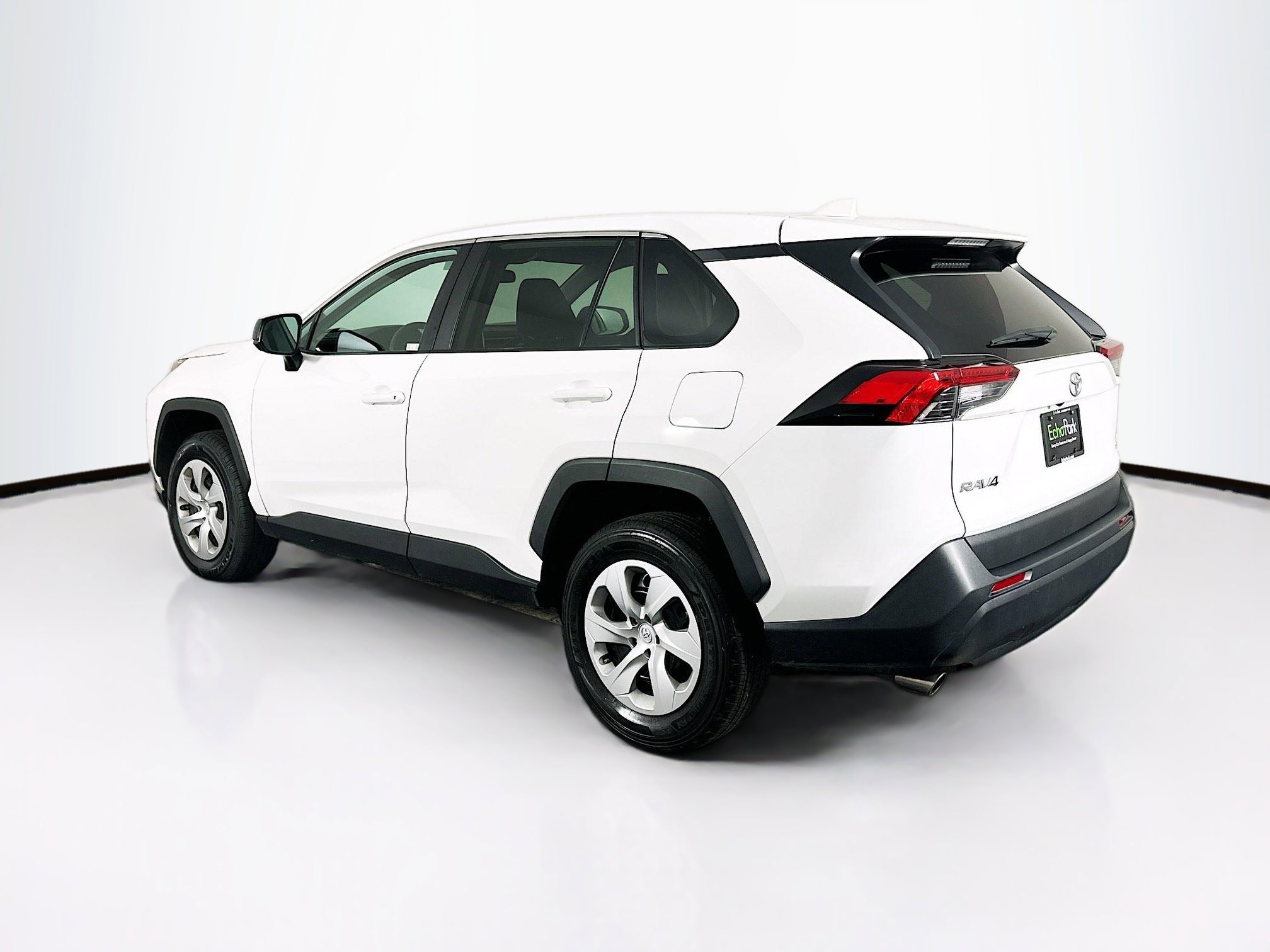 Used 2024 Toyota RAV4 LE image 5