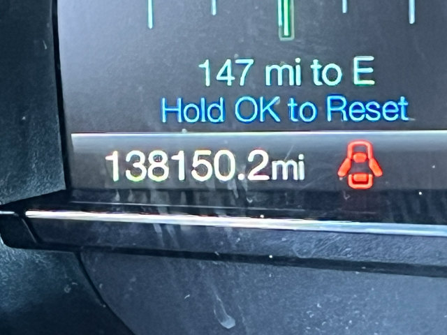 Used 2018 Ford Explorer XLT AWD/4WD image 7