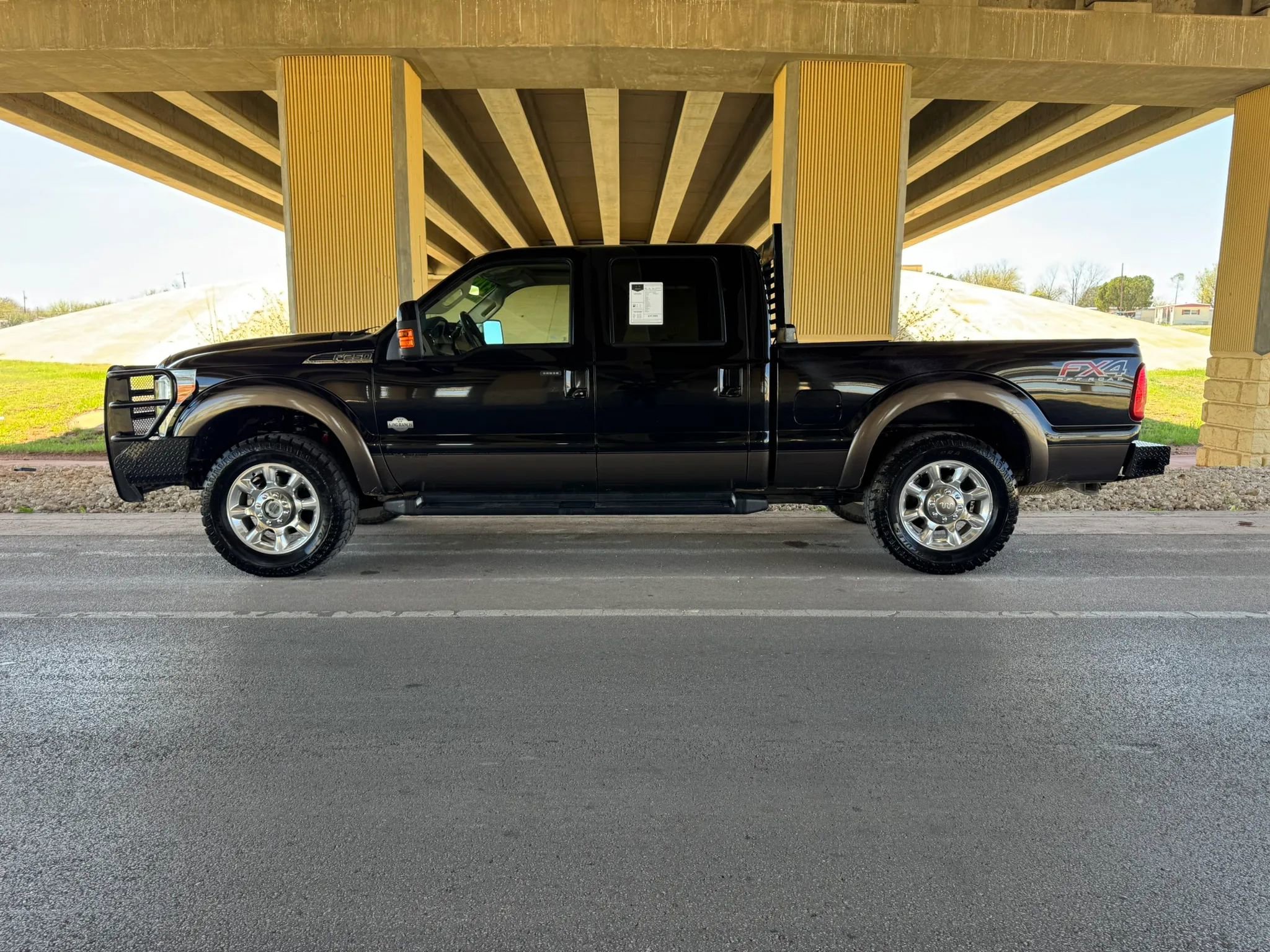 Used 2016 Ford F250 King Ranch w/ FX4 Off-Road Package image 6