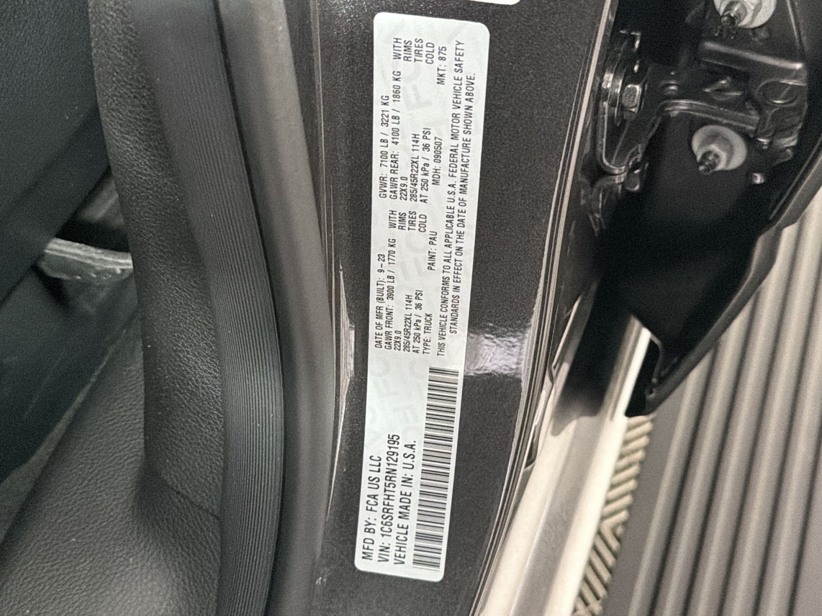 Used 2024 RAM 1500 Limited AWD/4WD image 30