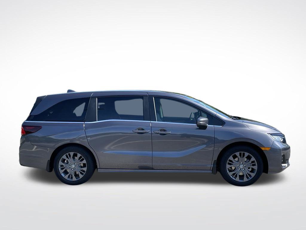 New 2027 Honda Odyssey Touring image 7