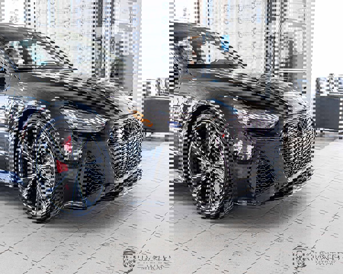 Used 2023 Audi RS 7 Sportback w/ Carbon Optic Package image 4