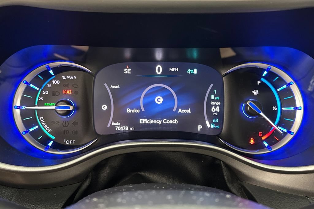 Used 2023 Chrysler Pacifica Touring-L FWD image 30