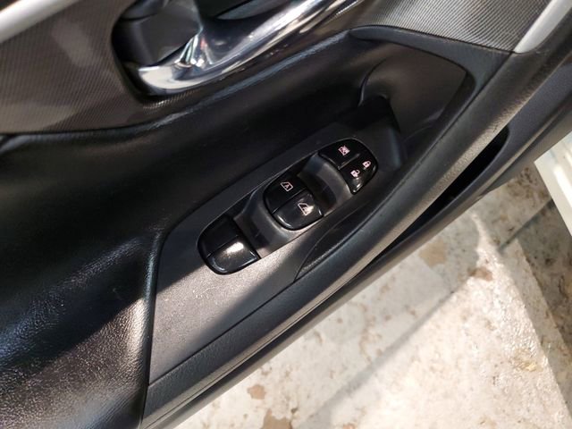 Used 2013 Nissan Altima 3.5 SL w/ Technology Pkg image 12