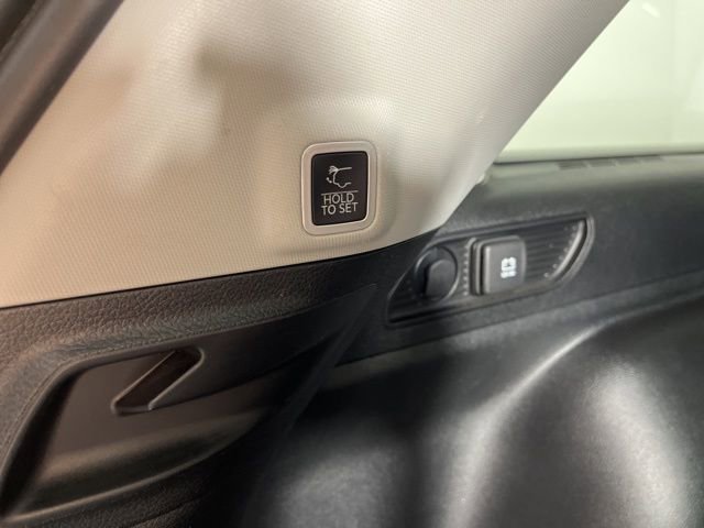 Used 2023 Jeep Grand Cherokee Limited image 51