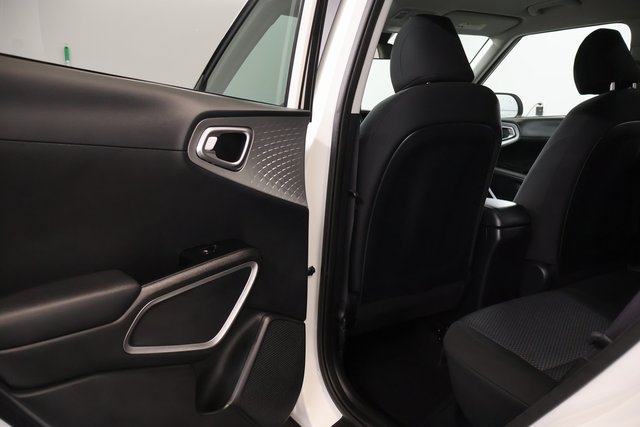 Used 2024 Kia Soul LX w/ Option Group 015 FWD image 23