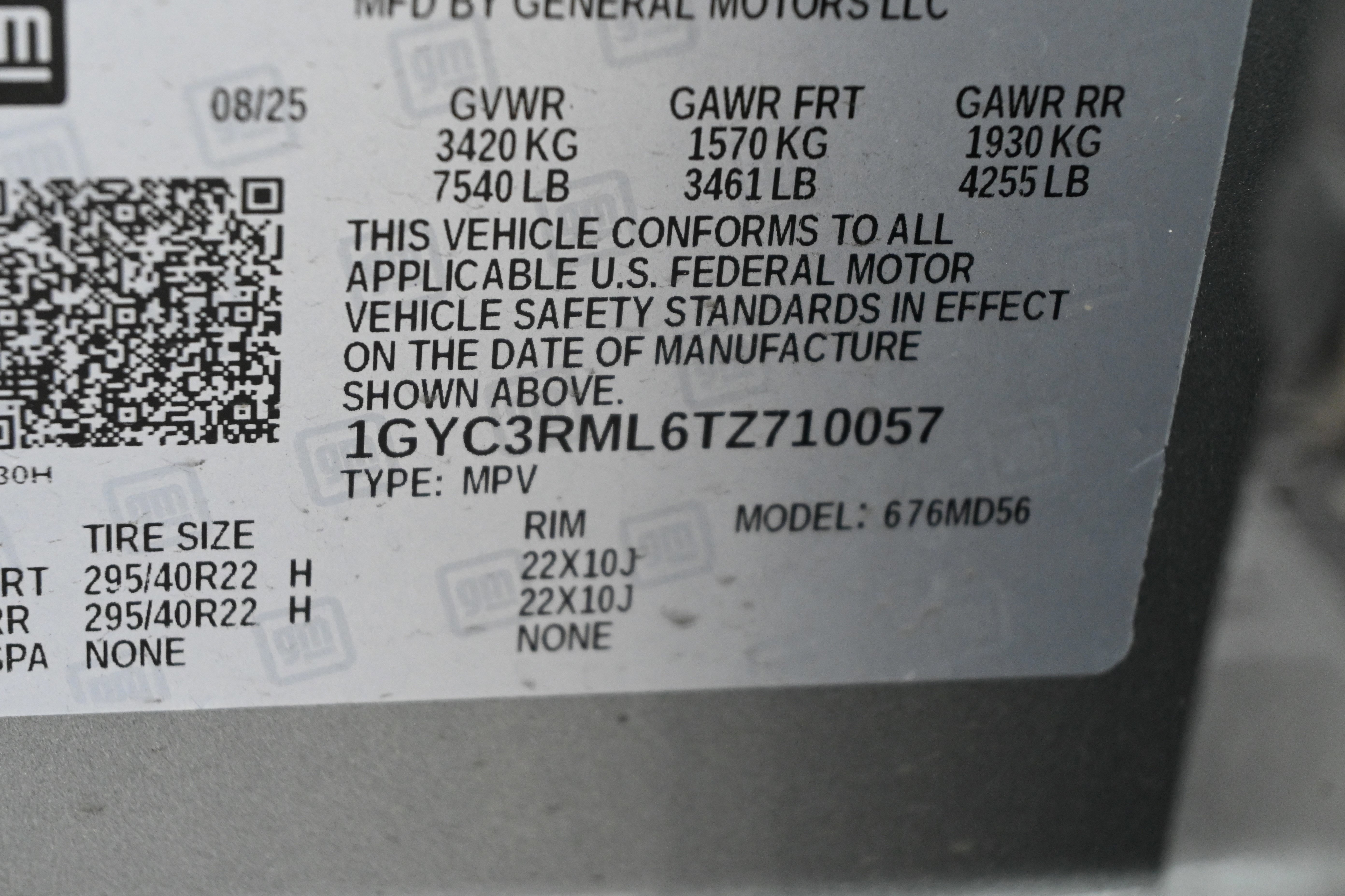 Used 2026 Cadillac Vistiq Platinum w/ LPO, Floor Liner Package AWD/4WD image 38