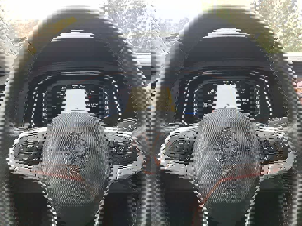 Used 2022 Volkswagen Jetta SEL FWD image 16