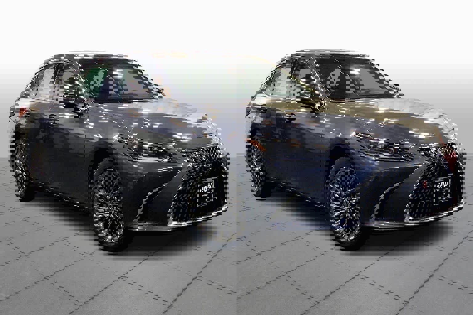 New 2025 Lexus ES 350 Ultra Luxury image 2