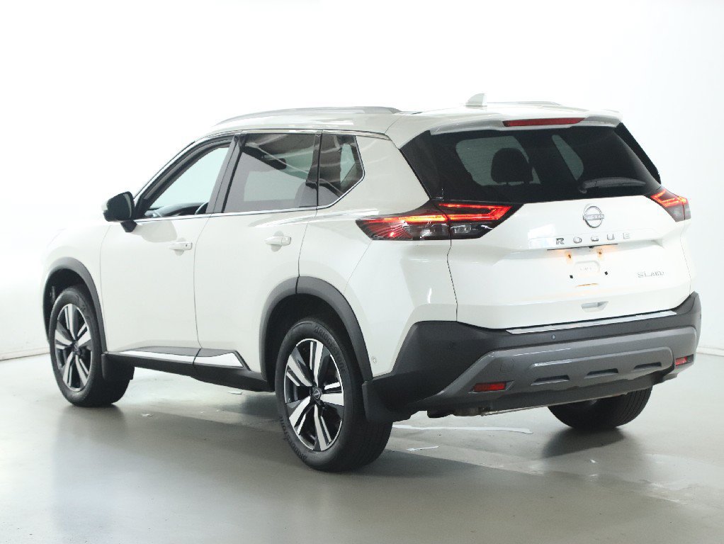 Certified 2023 Nissan Rogue SL AWD/4WD image 41