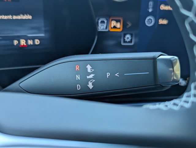 New 2026 Chevrolet Equinox EV LT FWD image 24
