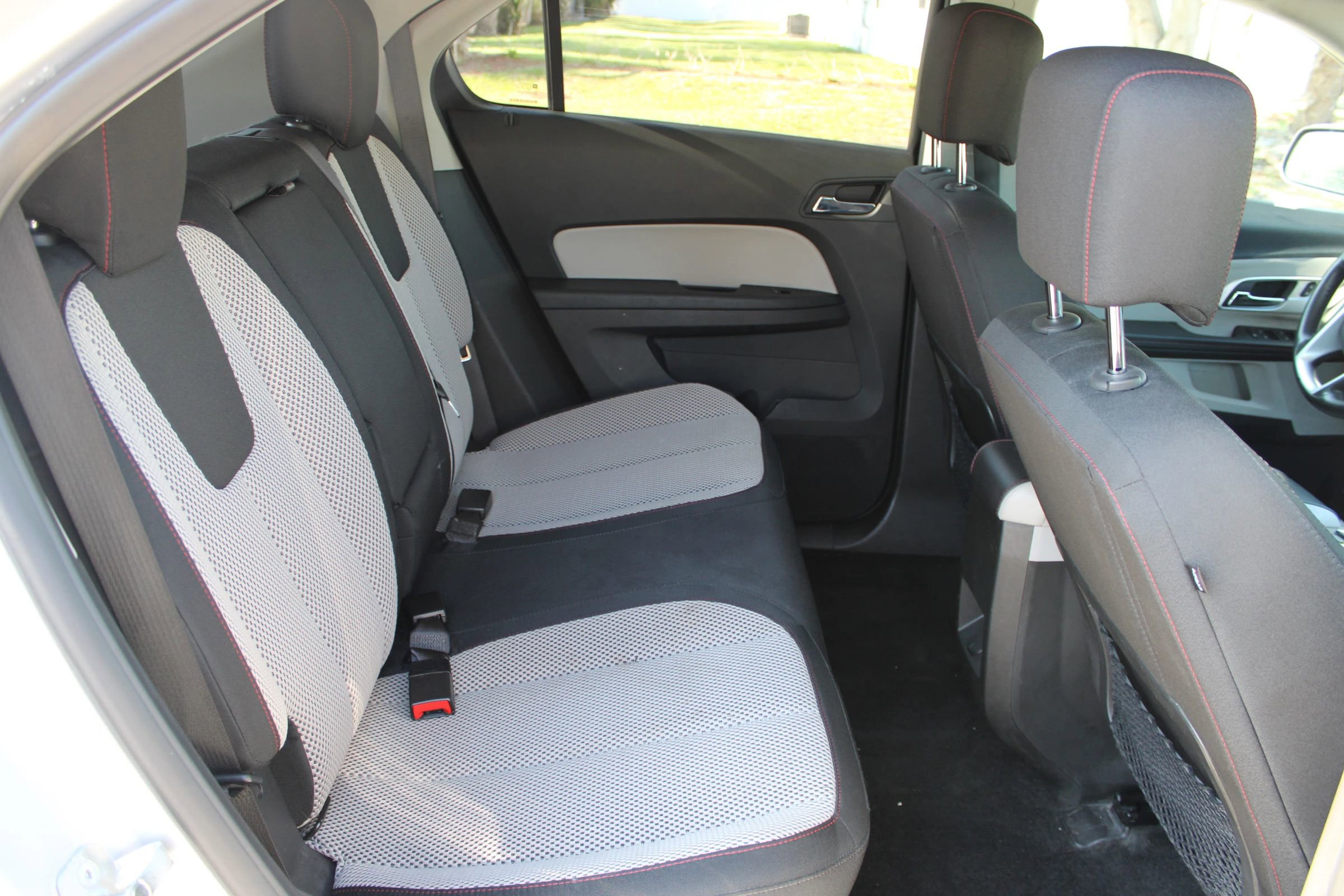 Used 2015 Chevrolet Equinox LT w/ Driver Convenience Package FWD image 13