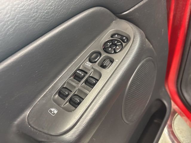 Used 2004 Dodge Ram 1500 Truck SLT w/ Quad Cab Value Group image 16