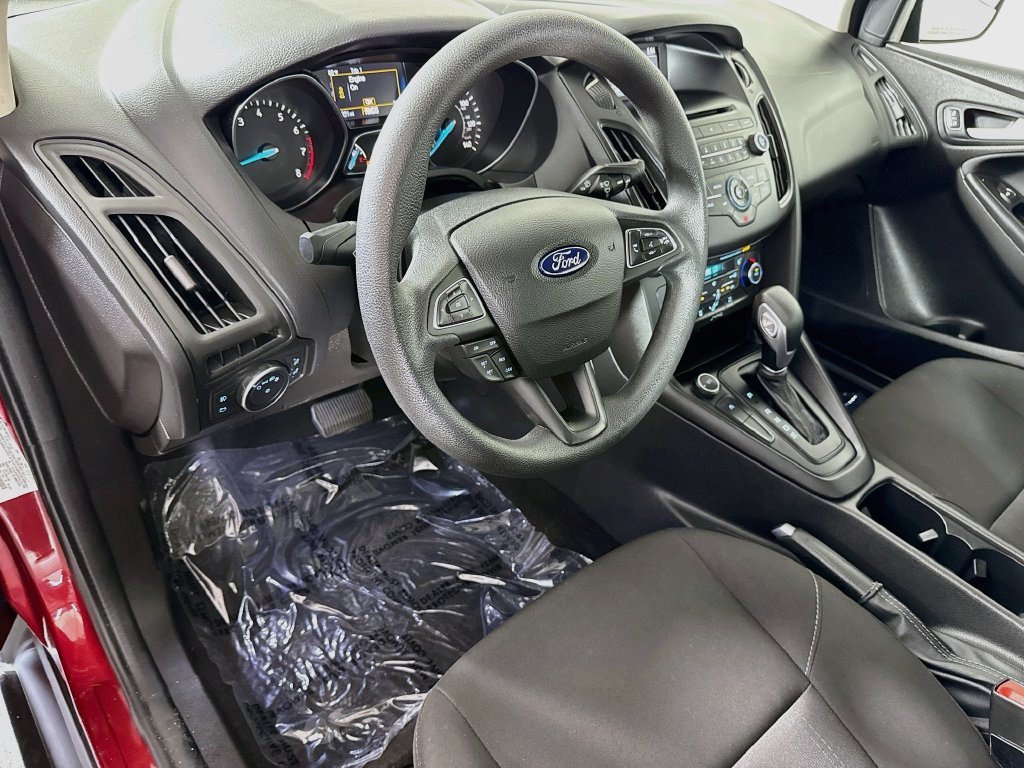 Used 2017 Ford Focus SE FWD image 21