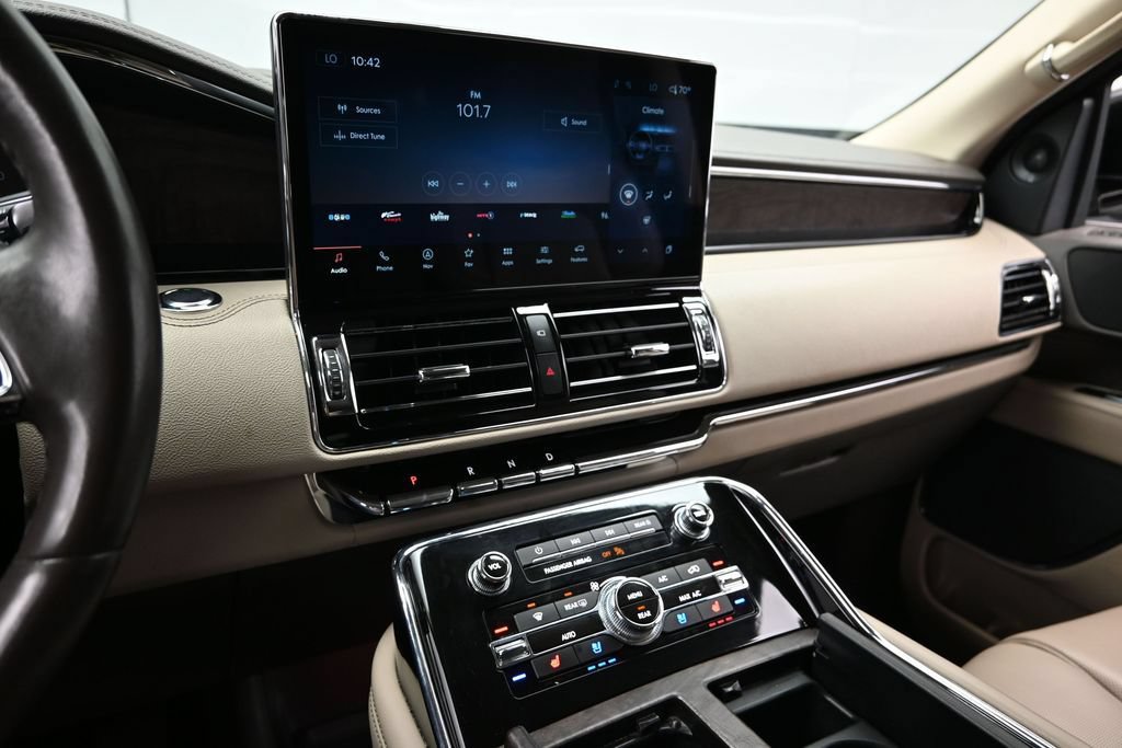 Used 2024 Lincoln Navigator Premiere AWD/4WD image 44