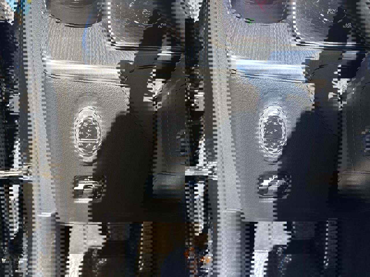 Used 2023 Mercedes-Benz C 300 C 300 image 14