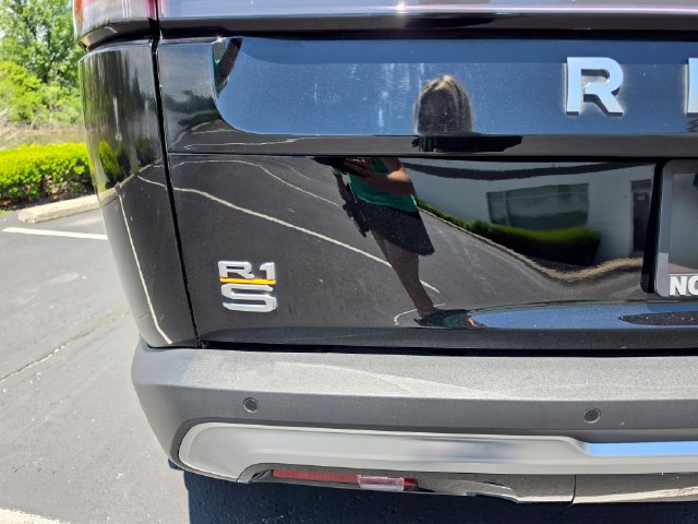 Used 2023 Rivian R1S Launch Edition Quad AWD/4WD image 7