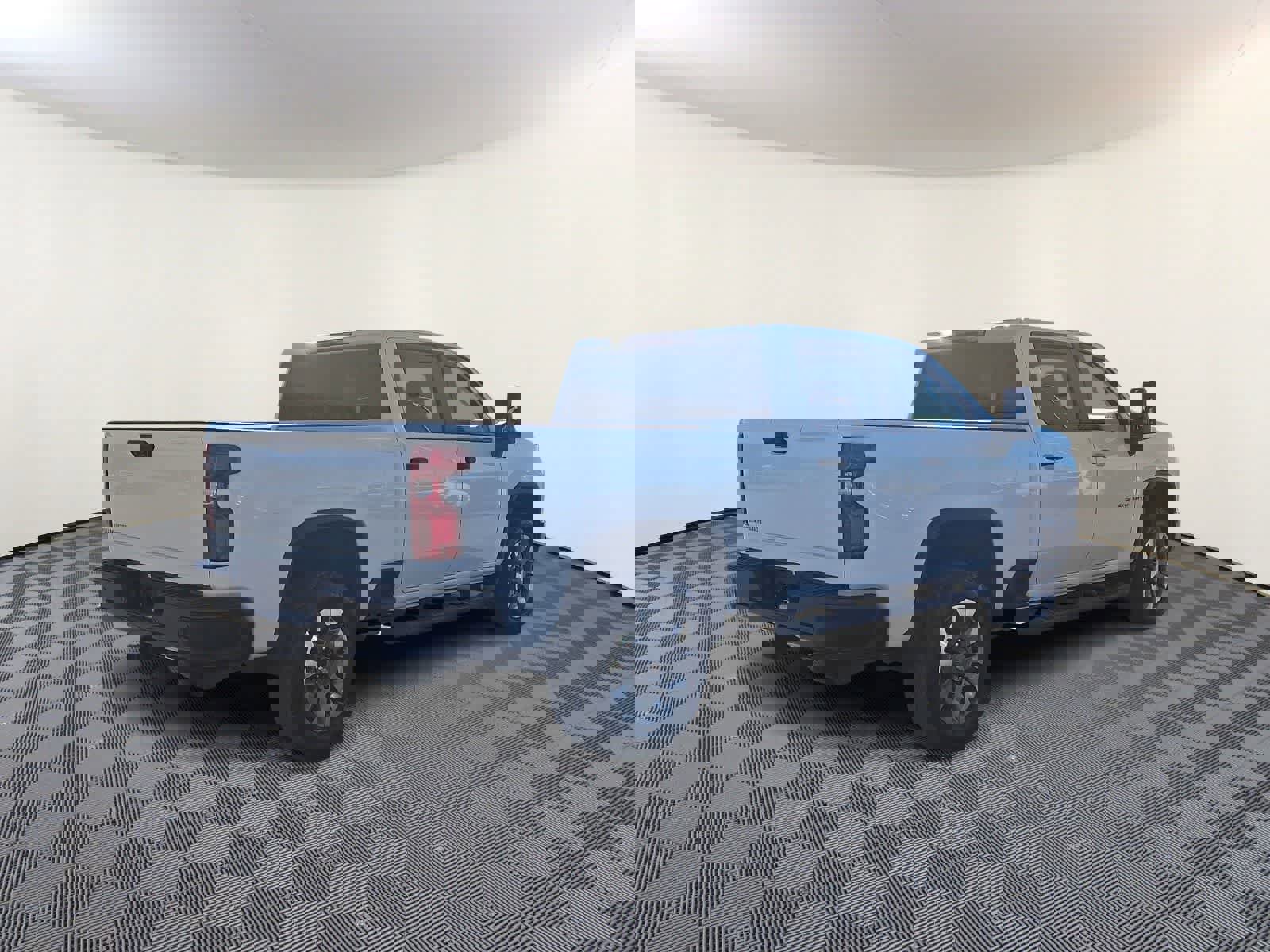 Used 2025 Chevrolet Silverado 2500 Custom w/ Custom Value Package AWD/4WD image 5