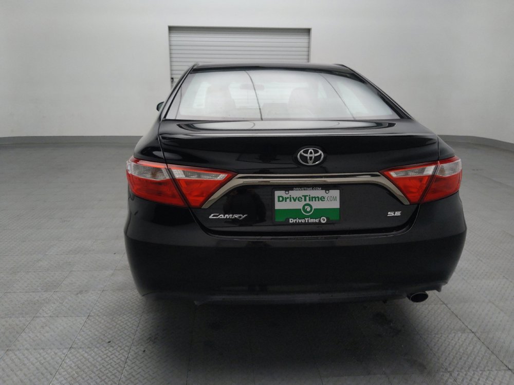 Used 2016 Toyota Camry SE image 6