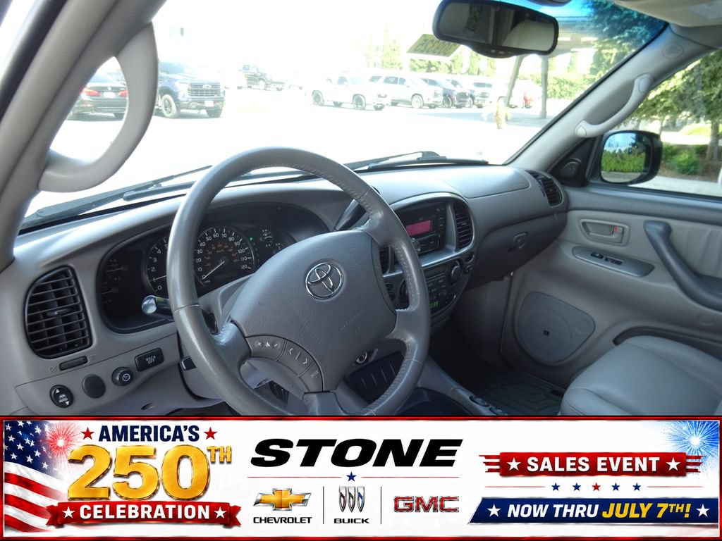 Used 2006 Toyota Sequoia Limited RWD image 11
