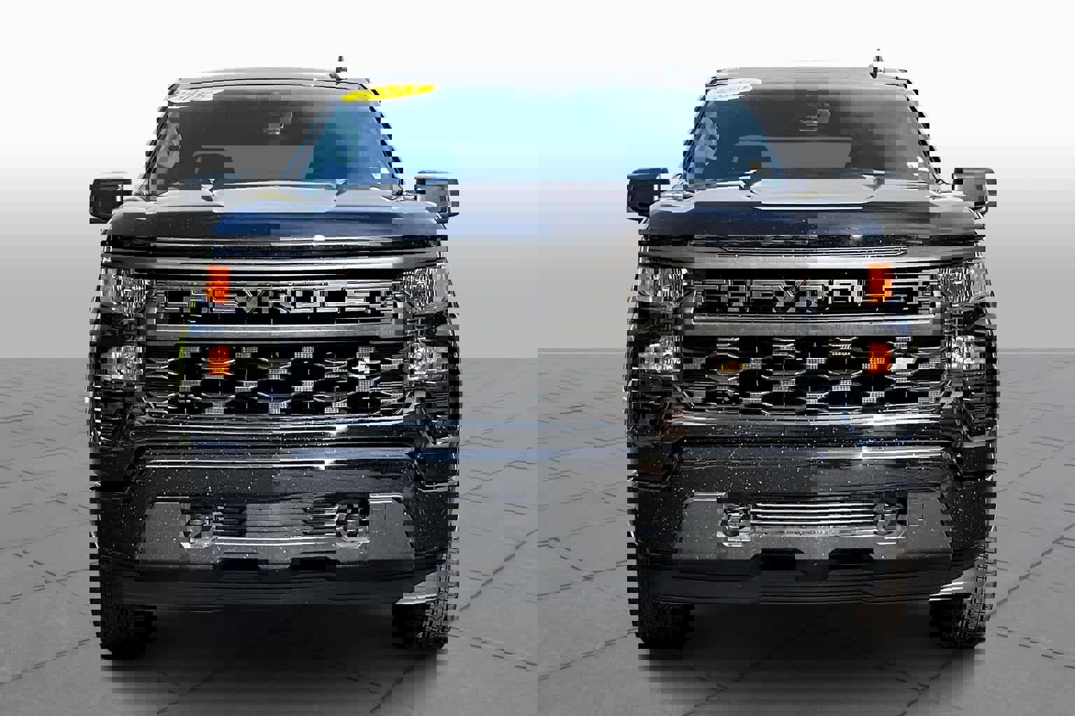 Used 2023 Chevrolet Silverado 1500 Custom image 4