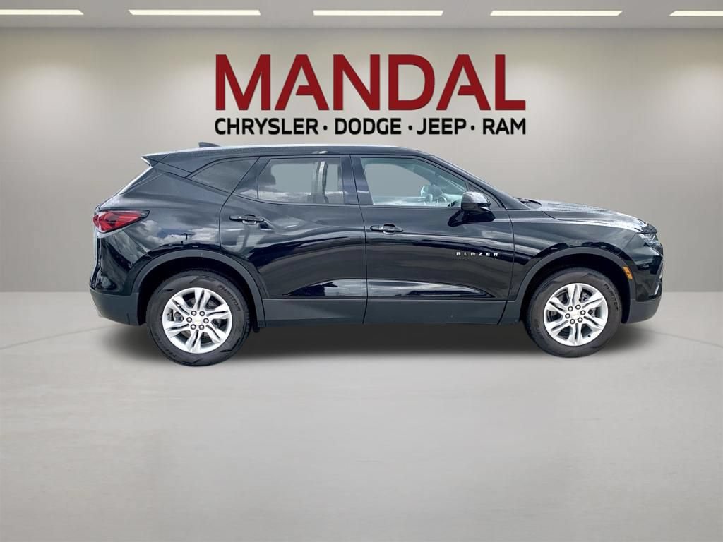 Used 2021 Chevrolet Blazer LT FWD image 4