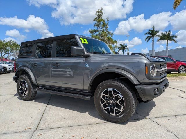 Used 2023 Ford Bronco Black Diamond image 2