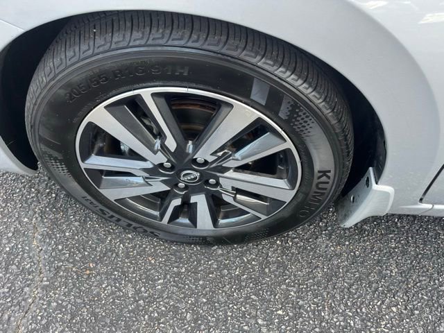 Used 2024 Nissan Versa S w/ S Plus Package image 21