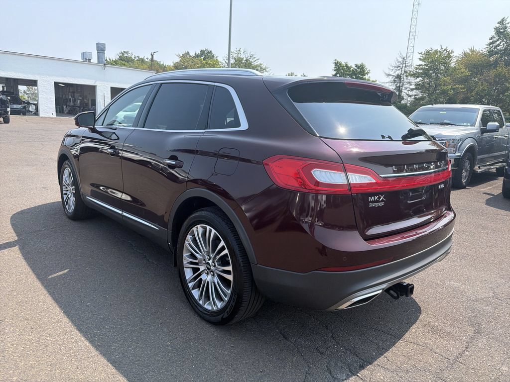 Used 2017 Lincoln MKX Reserve w/ Lincoln MKX Climate Package AWD/4WD image 3