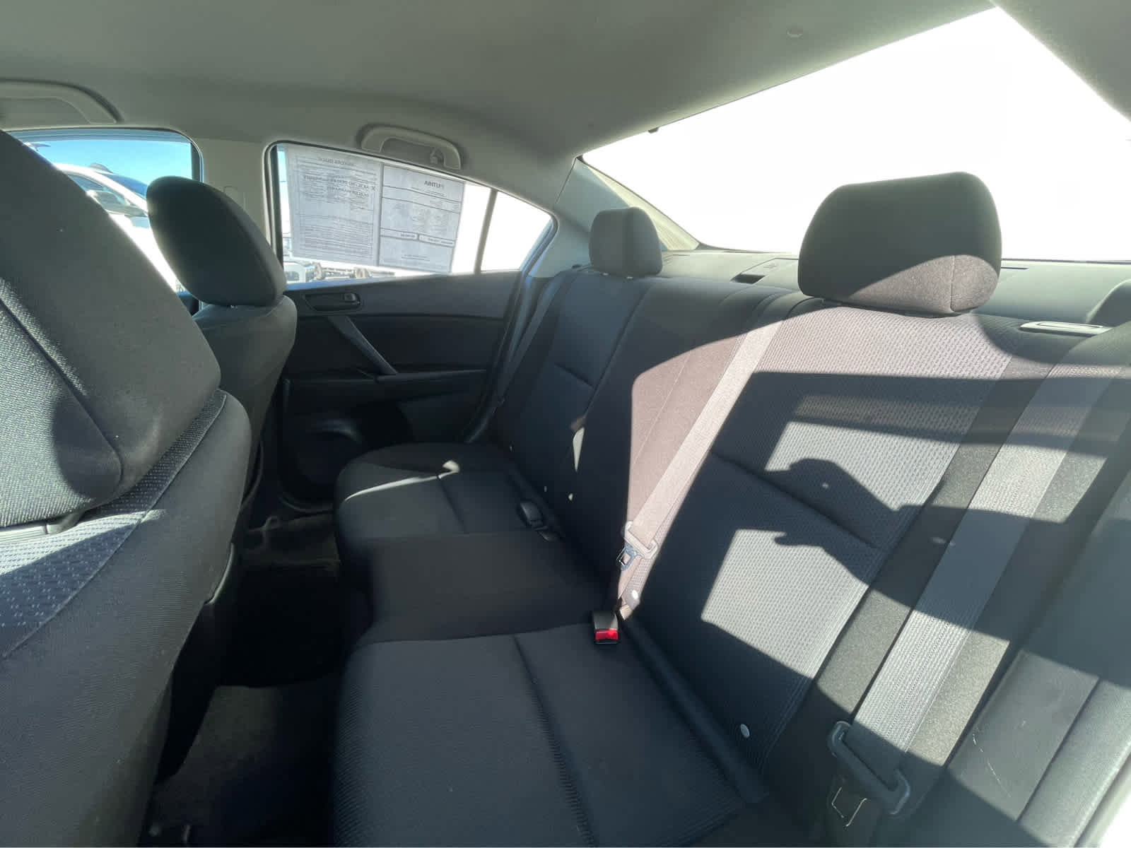 Used 2010 MAZDA MAZDA3 i Sport image 22