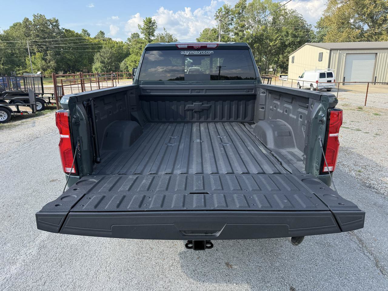 Used 2025 Chevrolet Silverado 2500 LTZ w/ Trail Boss Package AWD/4WD image 5