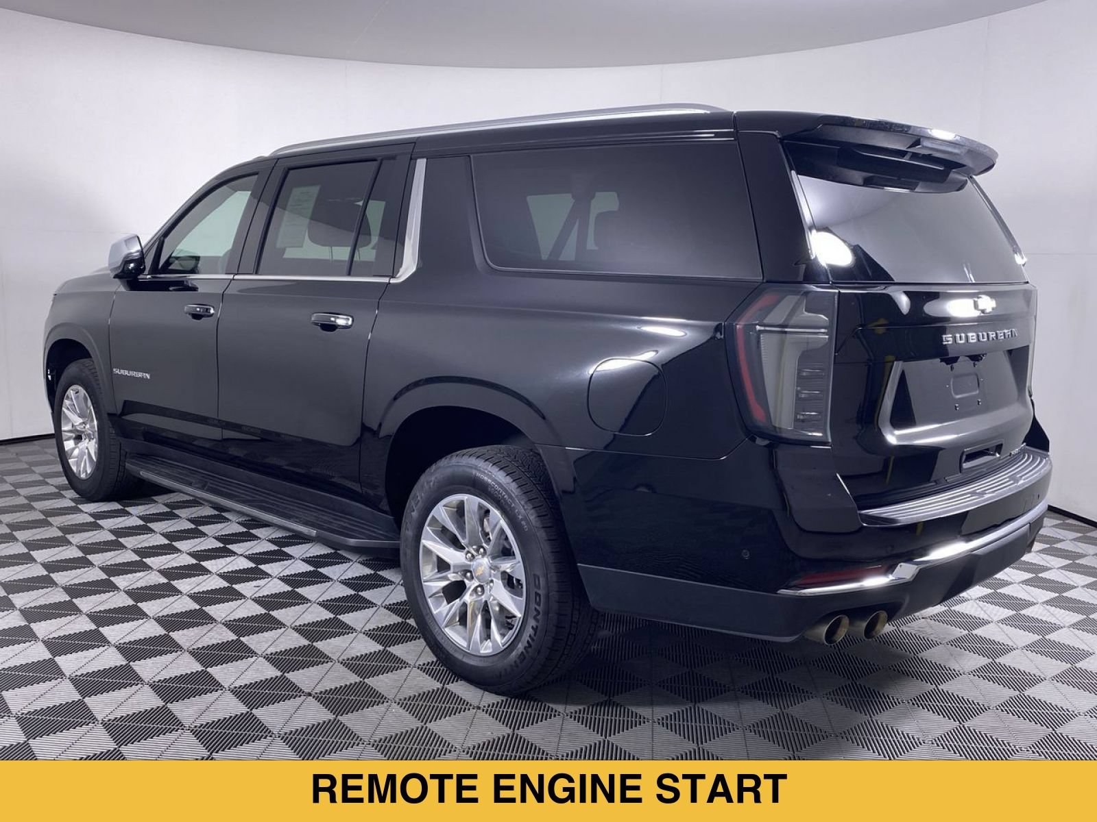 Certified 2026 Chevrolet Suburban Premier AWD/4WD image 19