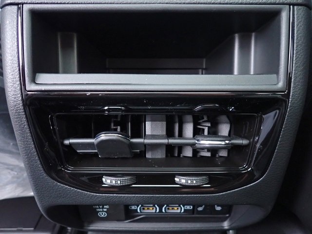 New 2025 Jeep Grand Cherokee Limited w/ MOPAR Finishing Package image 14