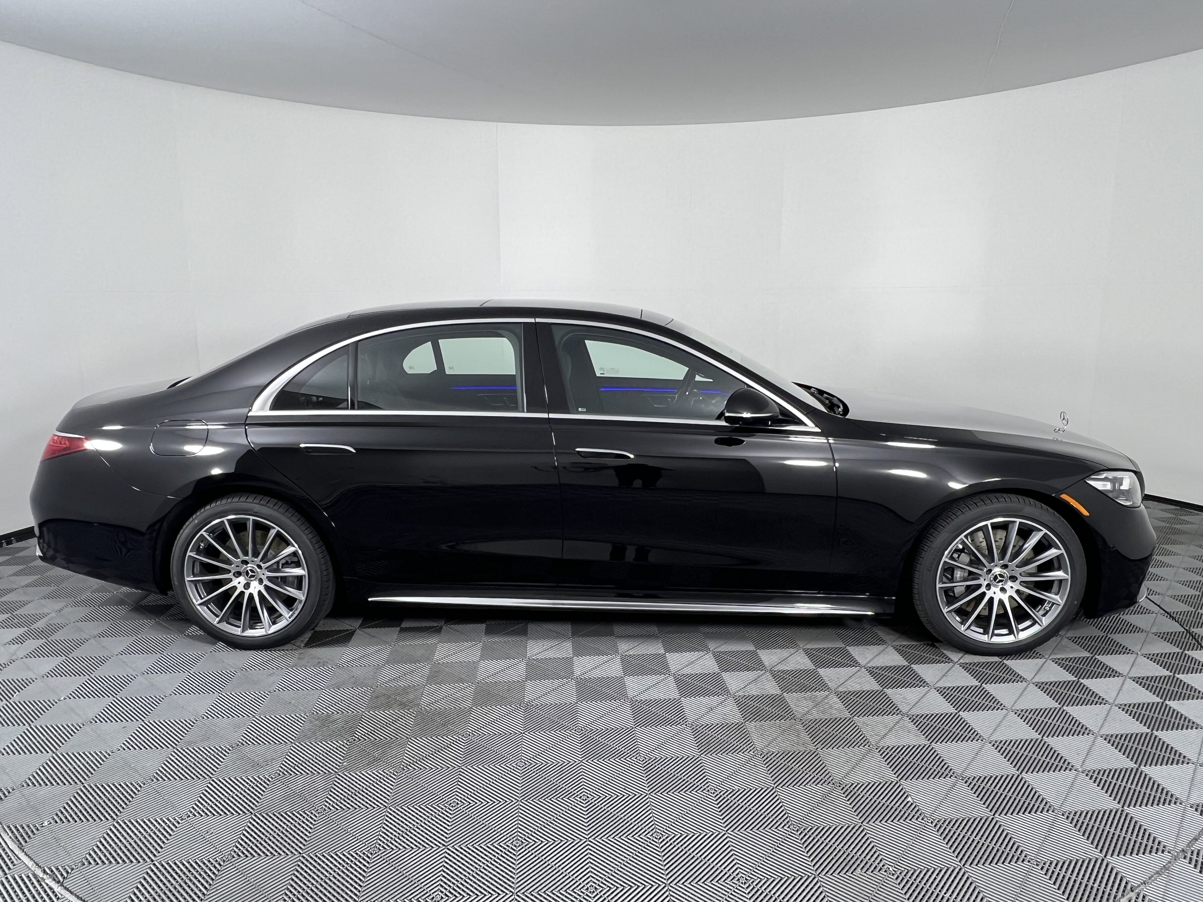 New 2026 Mercedes-Benz S 580 4MATIC Sedan image 14