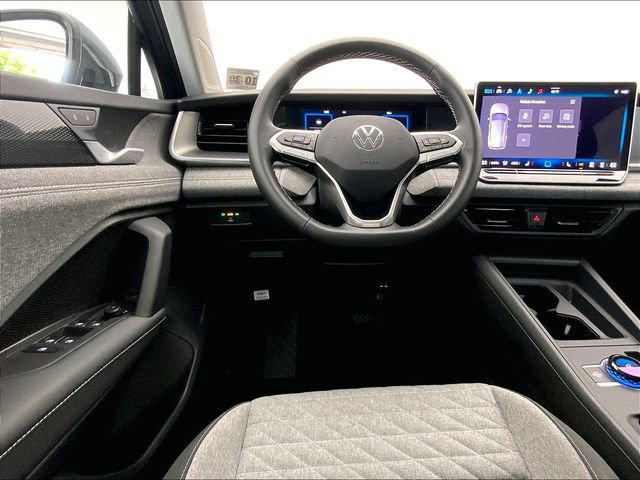 Certified 2025 Volkswagen Tiguan S AWD/4WD image 11