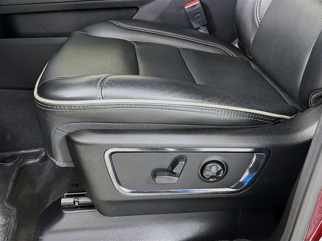 Used 2024 RAM 1500 Limited w/ Body Color Bumper Group image 23