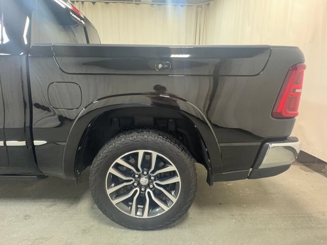 Used 2025 RAM 1500 Limited AWD/4WD image 14
