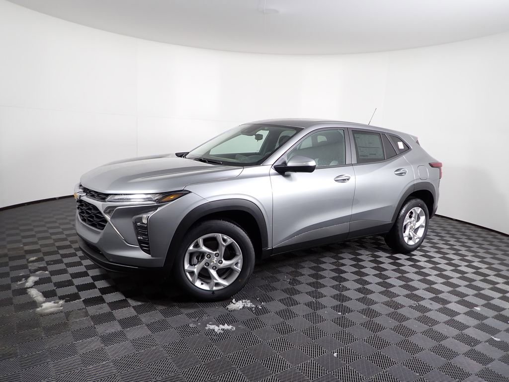 New 2026 Chevrolet Trax LS image 7