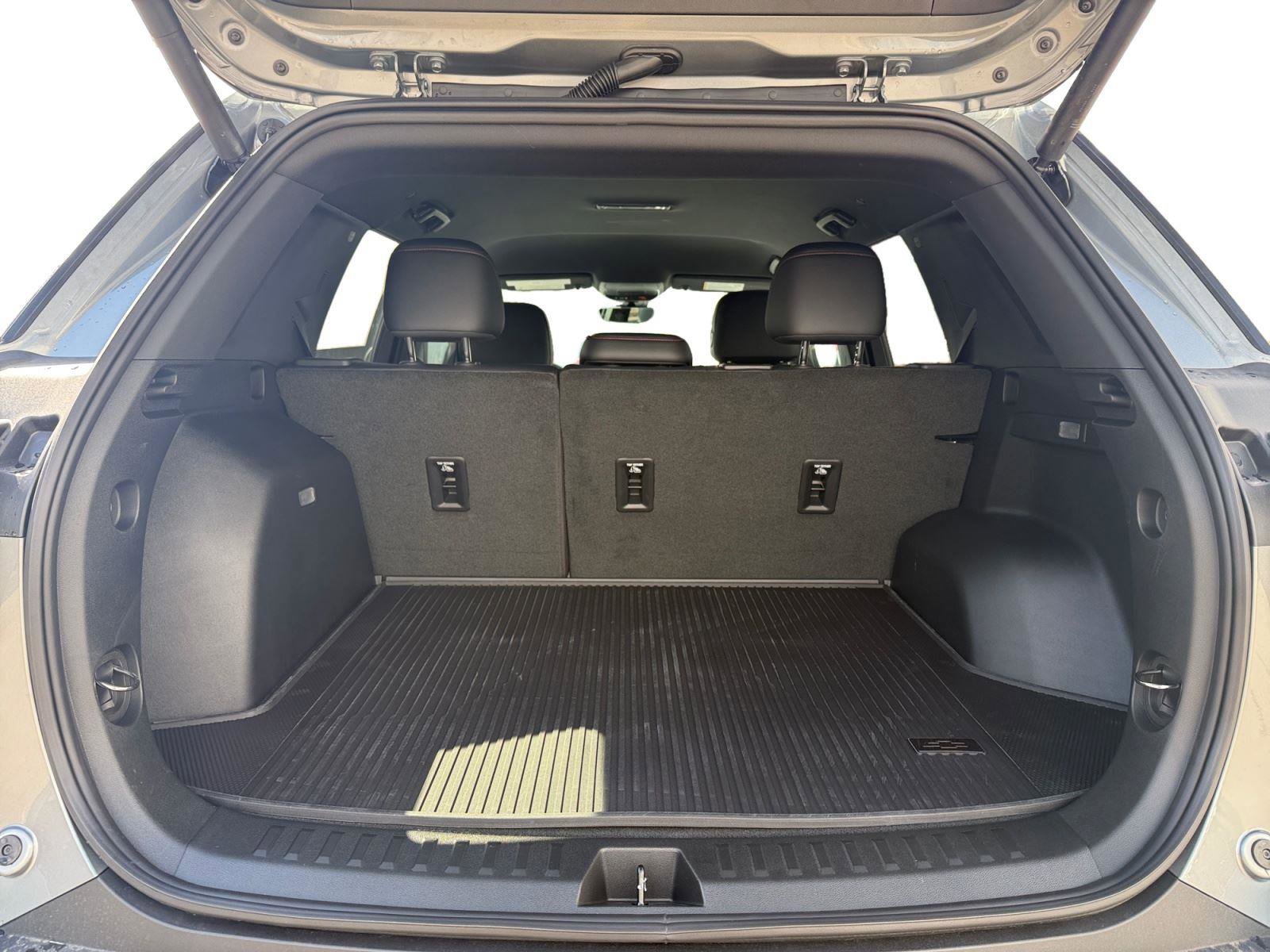 New 2026 Chevrolet Equinox RS w/ Convenience Package III image 21