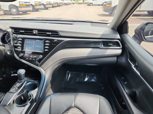 Used 2018 Toyota Camry SE w/ Moonroof Package FWD image 24