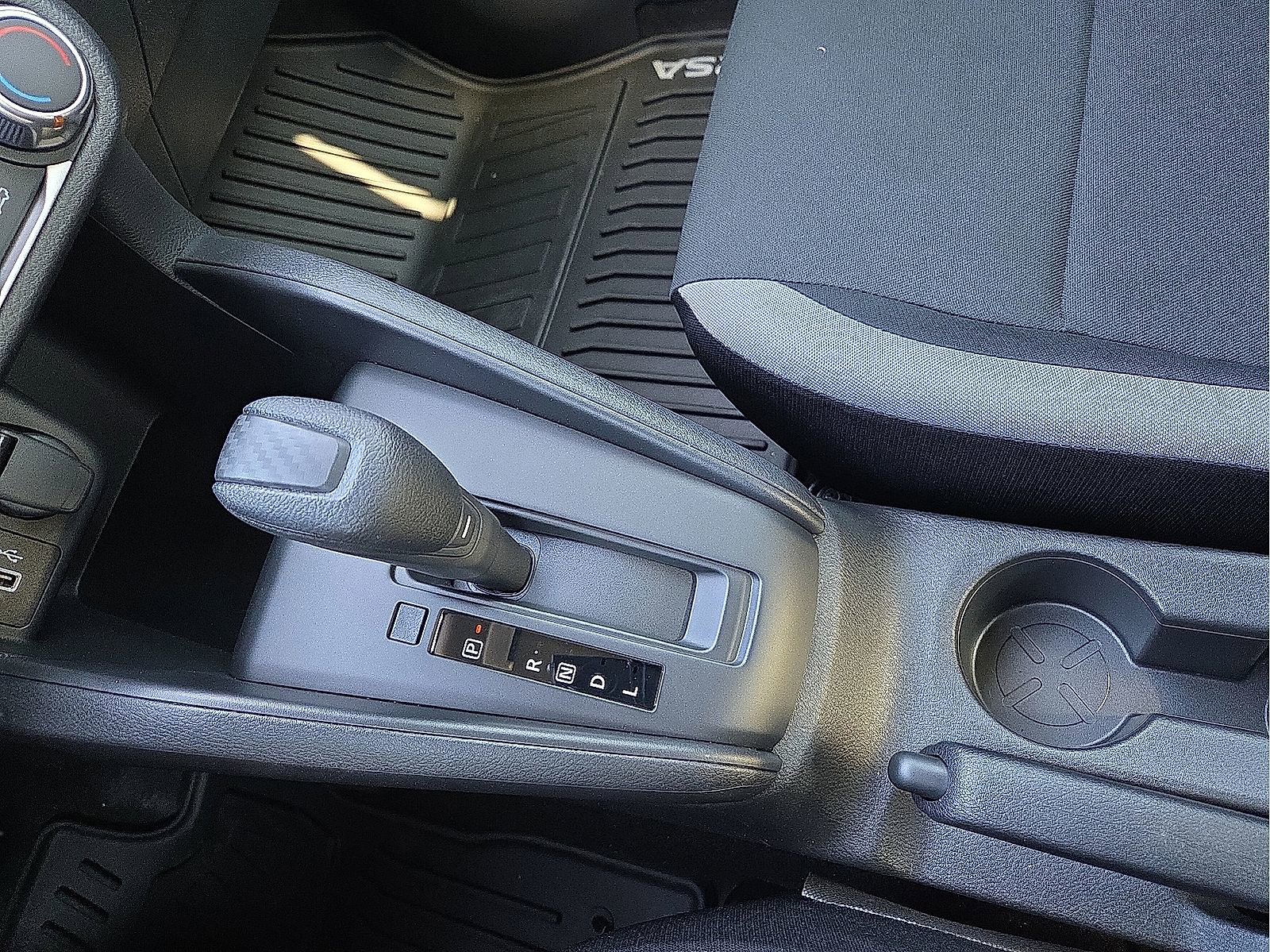 Used 2025 Nissan Versa S w/ Trunk Package image 25