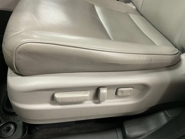 Certified 2017 Honda Pilot Touring image 37